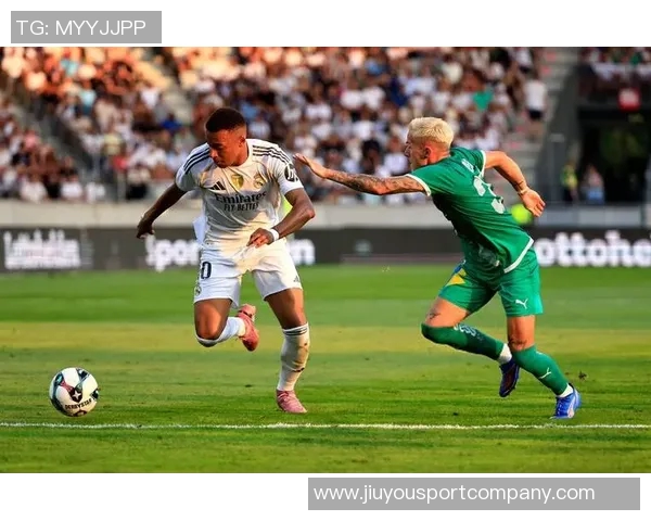 吕迪格在社交媒体上为卡瓦哈尔加油期待他强势回归展现更强实力