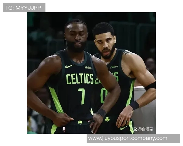 布朗称赞塔图姆积极参与客场比赛展现出色团队精神 布朗称赞塔图姆积极参与客场比赛展现出色团队精神