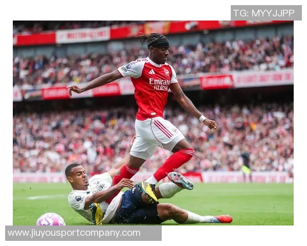 阿森纳险遭狼队逼平差点在本轮失去榜首位置