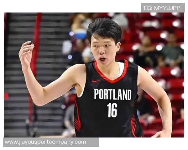 杨瀚森上半场未获出场机会罗威短暂登场仅10分钟表现如何