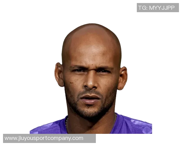 乌拉圭球员奥利维拉积极参与慈善活动助力食品篮分发希望温暖更多需要帮助的人