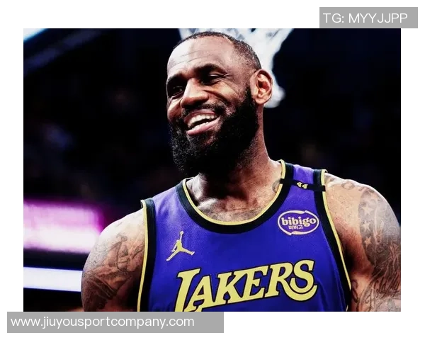 里夫斯称勒布朗即便退役仍是历史最佳球员热爱让他继续征战赛场